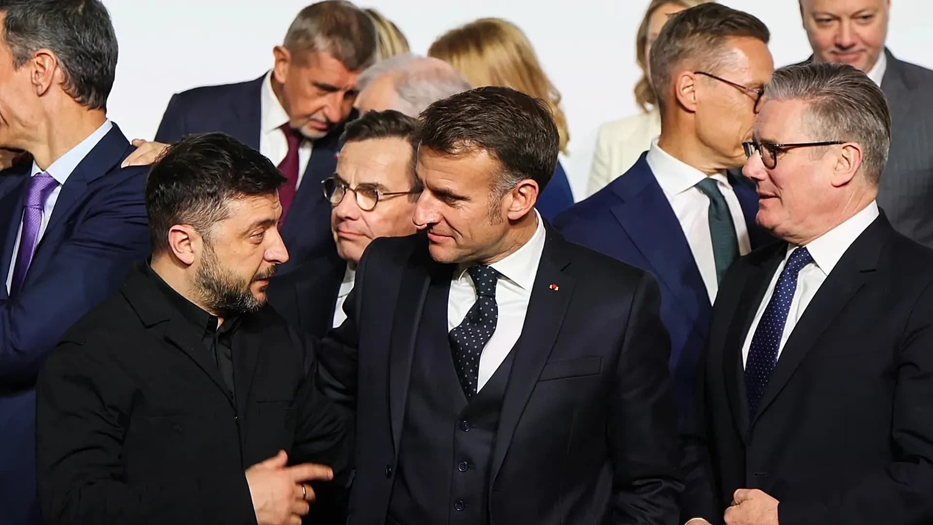 Лідери «коаліції рішучих» на зустрічі в Парижі