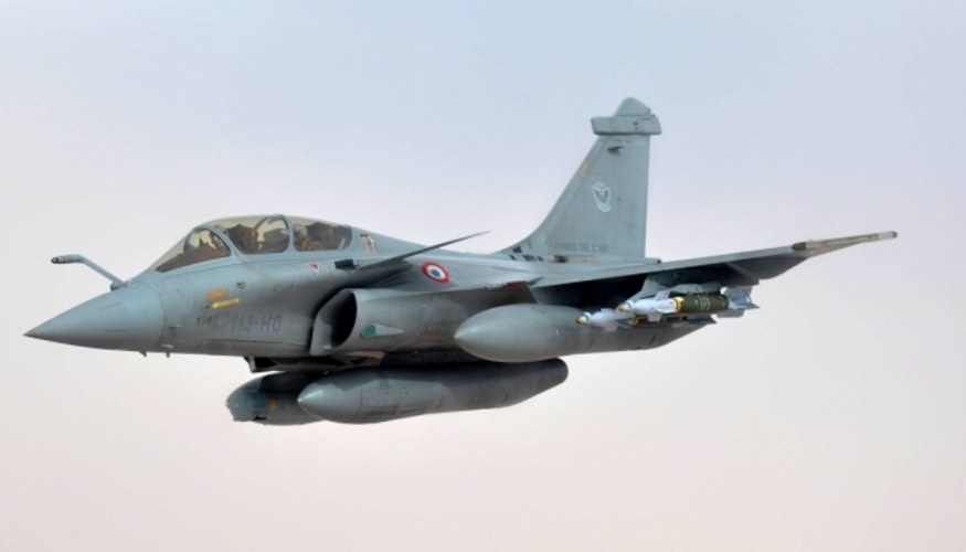 Французькі Rafale та німецькі Eurofighter під час спільного тренування з ядерного стримування біля Кельна