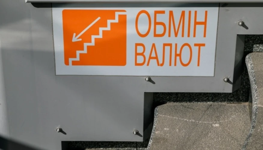 Нацбанк зафіксував курс гривні на 14 жовтня: долар — 45,08 грн